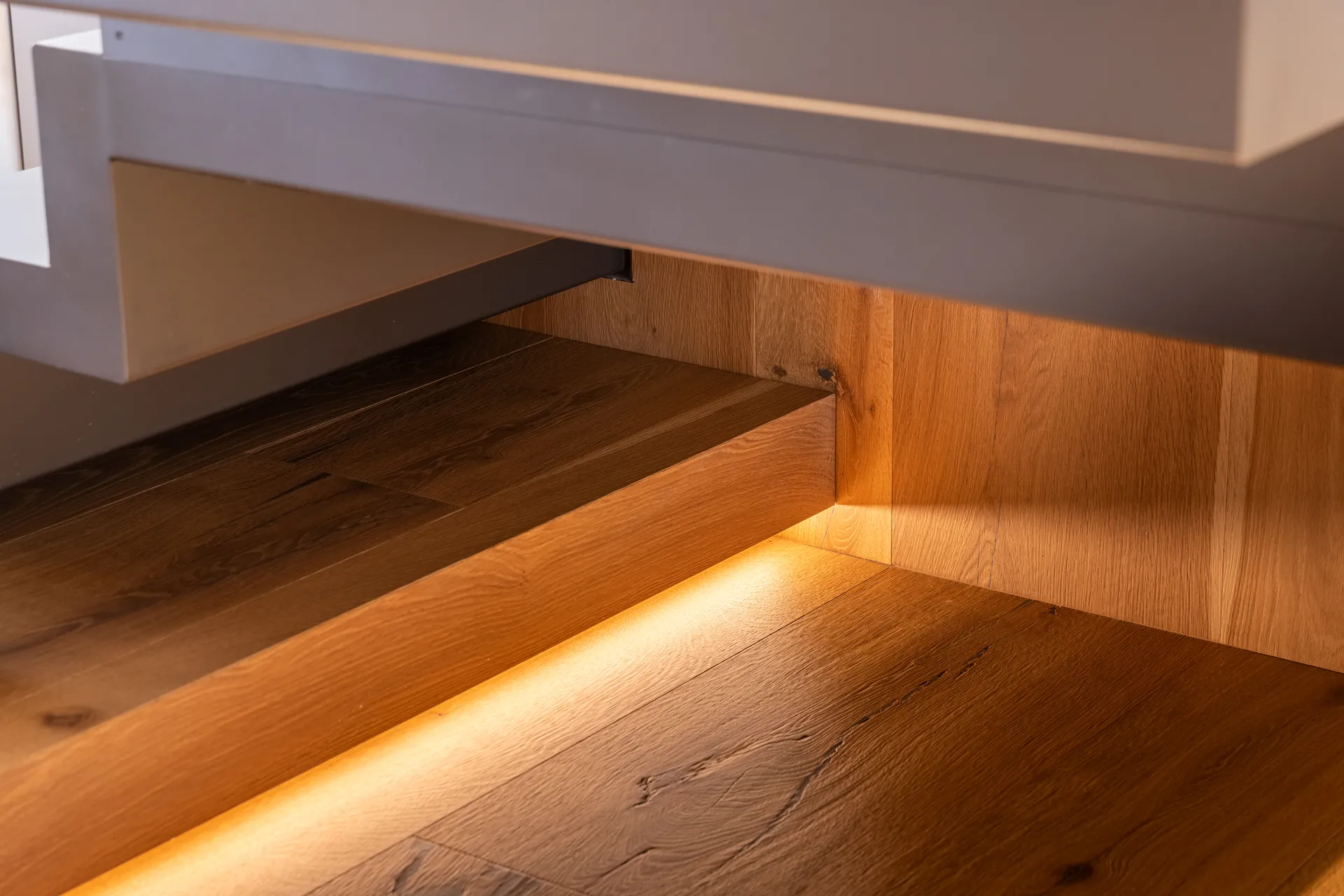 Zona giorno e zona notte: Cleo, rovere rustico evaporato